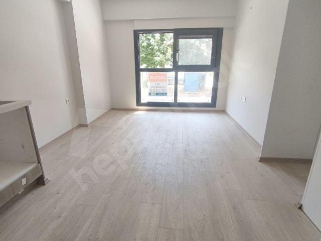 Atakent Yalı Mahallesinde Satılık 1+1 Daire