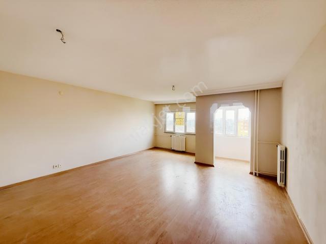 Atakent 1.etap Kutlutaş Blokları 2+1 Net 95 M2 Kiralık Daire