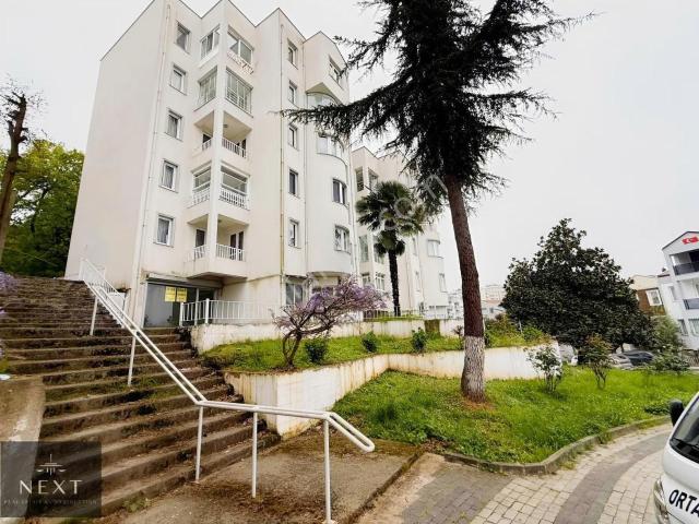 Atakent'te 220 Metrekare Ferah Yaşam Alanı