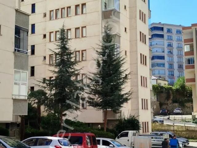Atakent'te Güneş Alan 3+1 Daire: 125m², Site İçinde, Fırsat!