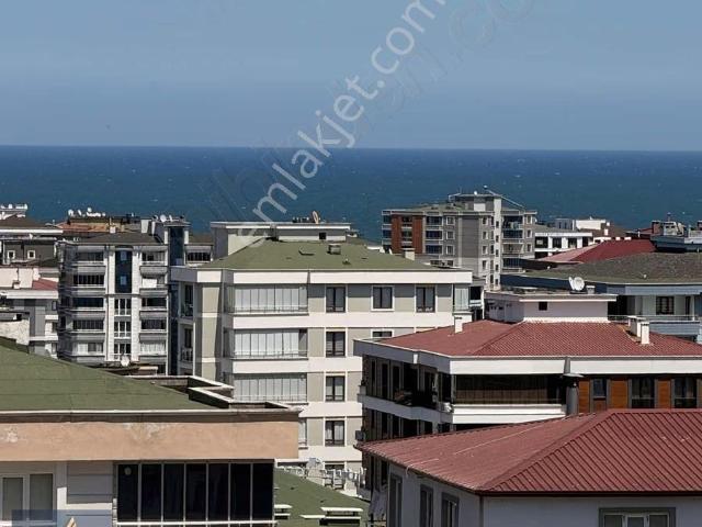 Atakent'te Tramvaya Yakın Deniz Manzaralı Kiralık 2+1 Daire