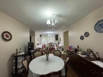 Ataköy 3 4 11. Kısım Mahallesi'nde 2+1 Satılık Daire Yüksek Giriş Ferah Ev