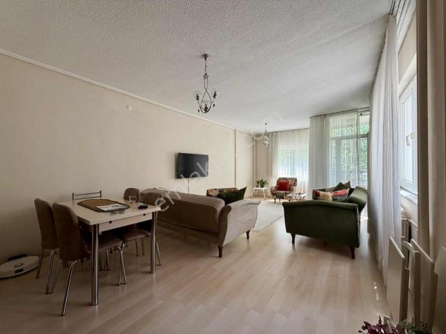 Ataköy 5.kısım 'da Boyalı Ve Tadilatlı 3+1 Kiralık Daire