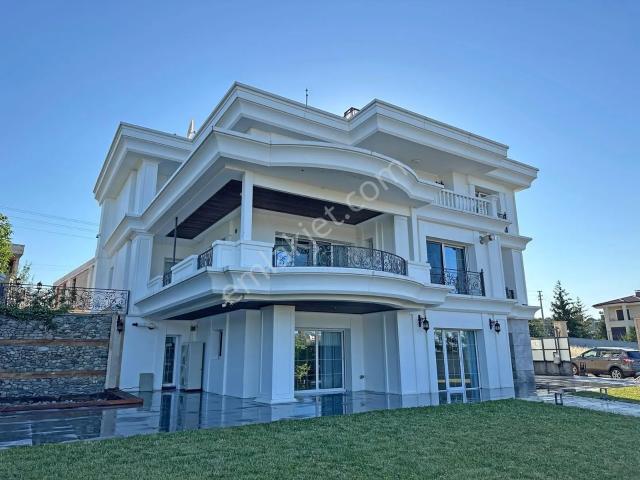Atakum Alanlıda Satılık Villa