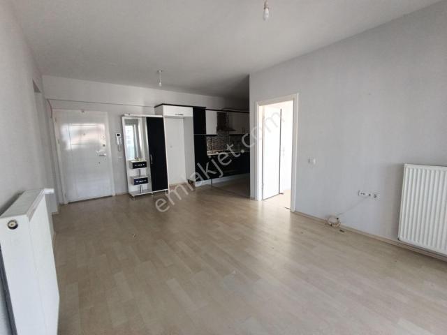 Atakum Atalar Rezidansta Merkezi Konumda 2+1 Kiralık Daire