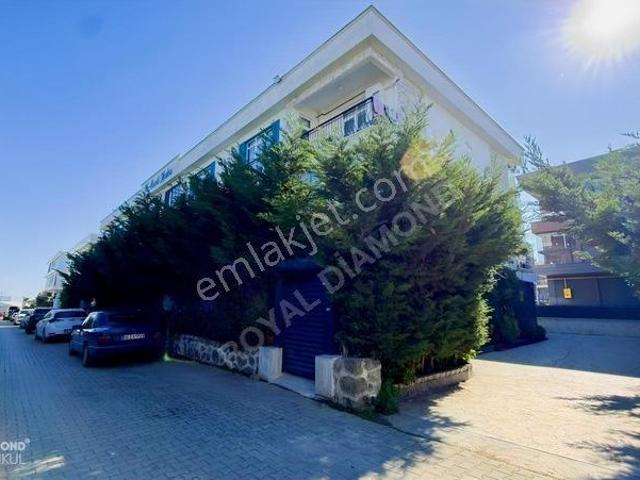 Atakum Körfez Yat Liman'ında Eşyalı Satılık 1+1 Daire