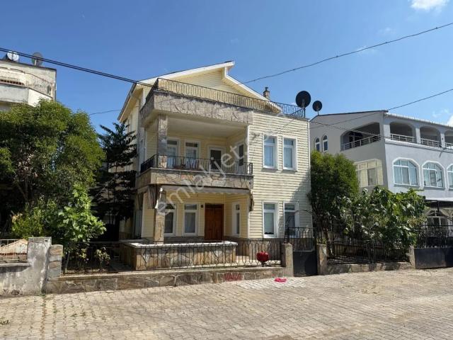 Atakum İncesu Yalıkent Sitesinde Satılık Villa