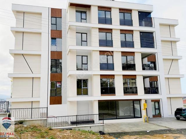 Atakum Mevlana Mah.nişantaşı Cad.üzeri Kiralık 2+1