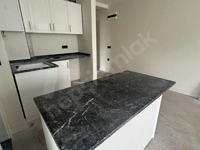 ATAKUM NİŞANTAŞI CAD.CEPHE GENİŞ LÜKS SATILIK1+1