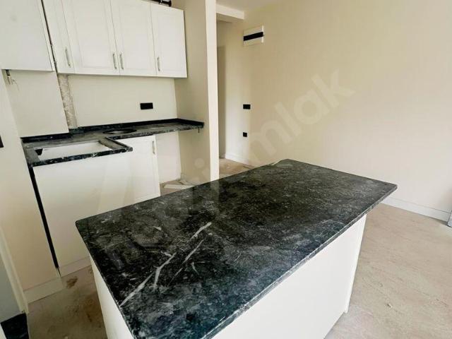 ATAKUM NİŞANTAŞI CAD.CEPHE GENİŞ LÜKS SATILIK1+1