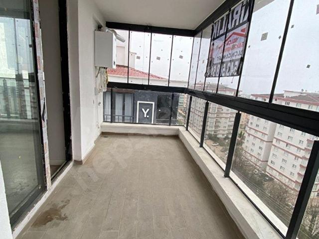 ATAKUM YENİMAHALLE DE LÜKS EŞYASIZ 1+1 KİRALIK