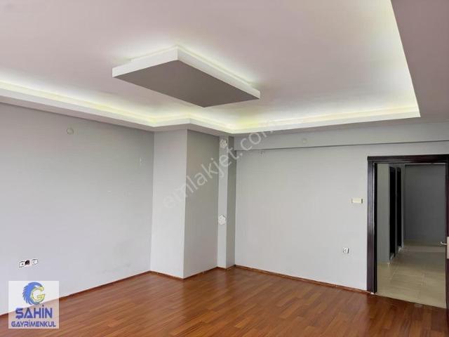 Atakum Yenimalle'de Deniz Manzaralı Kiralık 2+1 Daire