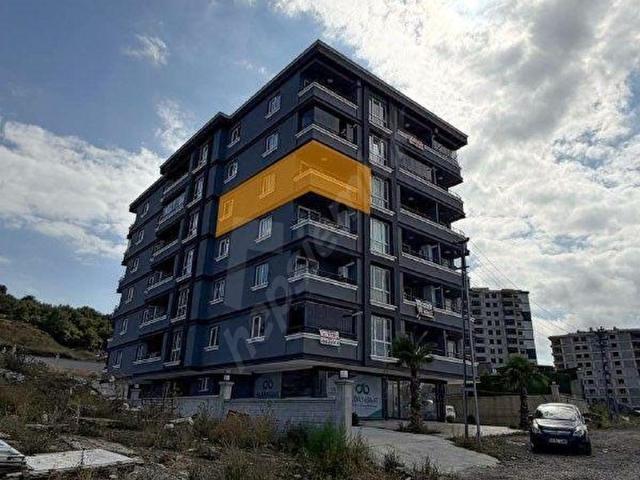 ATAKUMDA YENİ HASTANEYE CEPHE BİNADA DENİZ MANZARALI KİRALIK DAİRE