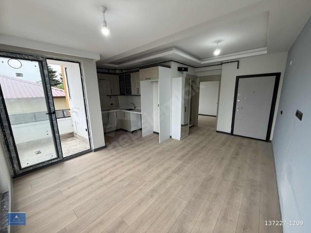 ATAKUMDA YÜKSEK KREDİLİ ARAKAT FIRSAT 1+1 DAİRE
