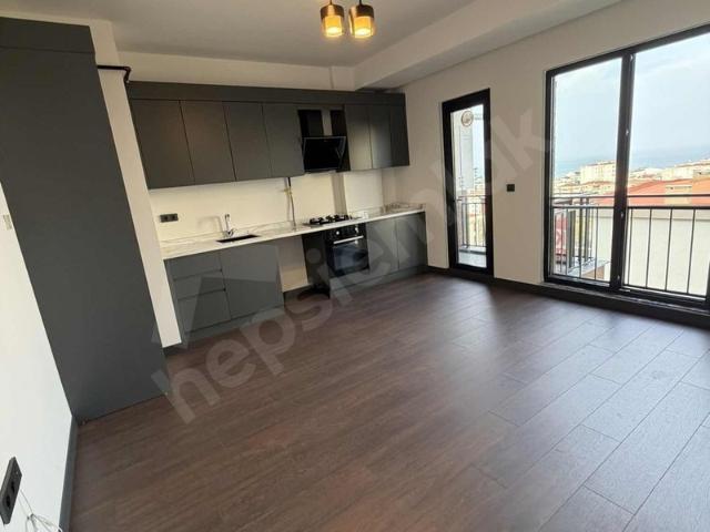 ATAKUMDA DENİZ MANZARALI KİRALIK 1+1 DAİRE