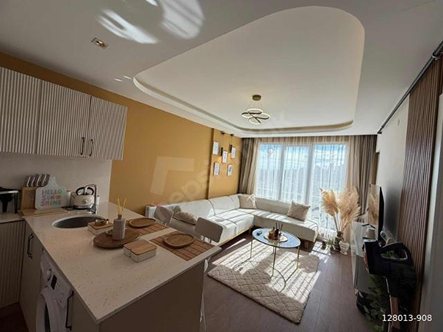 ATAKUMDA FULL DENİZ MANZARALI KONSEPT EŞYALI SATILIK 1+1 DAİRE