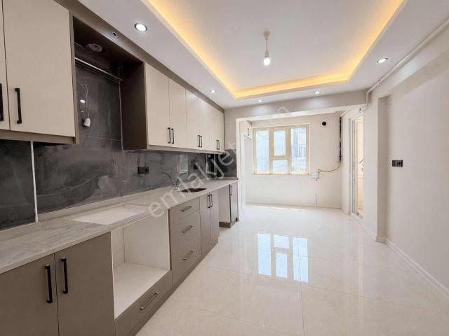 Atalar Mahallesi'nde İçi Komple Sıfır 2+1 Daire