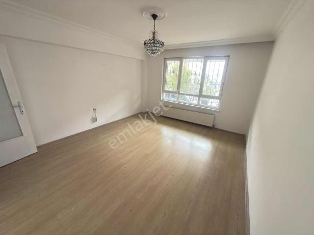 Atapark Merkezde Kat Konumunda 3+1 Asansörlü Kiralık Daire