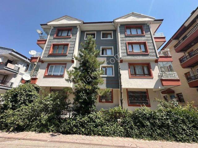 Atapark Caddesine 2 Bina Yakını 125 M²,3+1, 3.kat, Satılık Daire