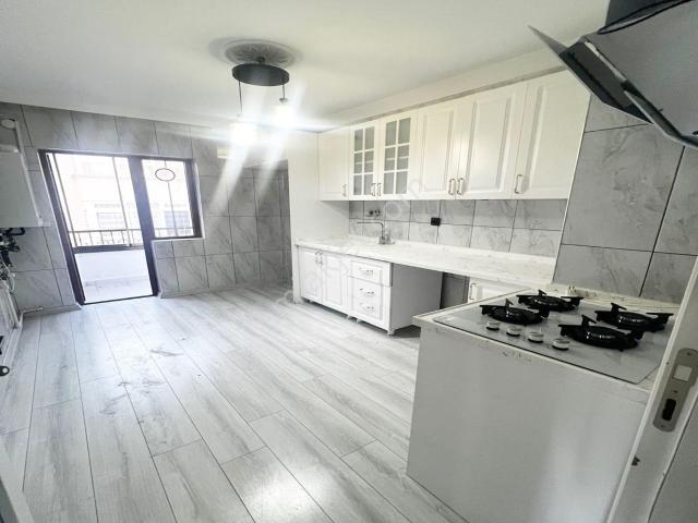 Atapark Göbek'te Full Yapılı Katta 3+1 Kiralık Memur Kefil Şartı Var