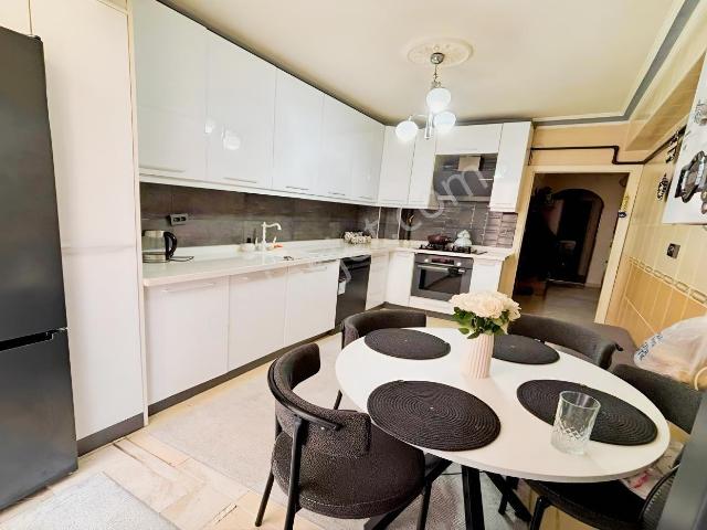 Atapark 3+1 Yüksekgiriş Altında Daire Var Masrafsız Cadde Yakını