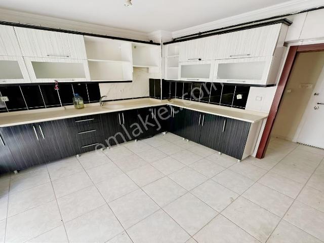 Atapark'da 3+1 Katta Asansörlü Yeni Binada Kiralık