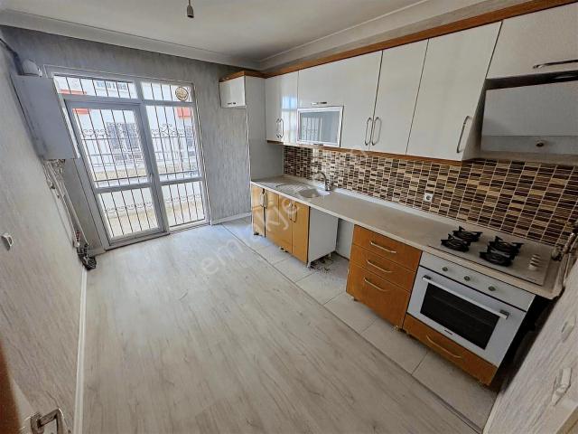 Atapark'da 3+1 Önü Açık Asansörlü Kiralık Daire