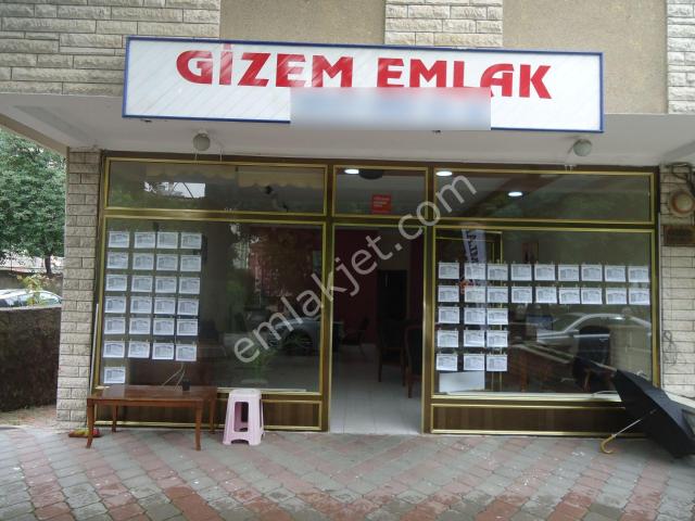 Atapark'ta Gizem Emlak'tan 4+1 Asansörlü