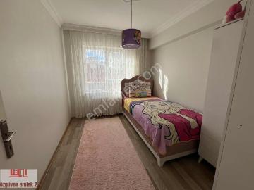 Ataparkta Masrafsız Full Yapılı Geniş Ara Kat 3+1
