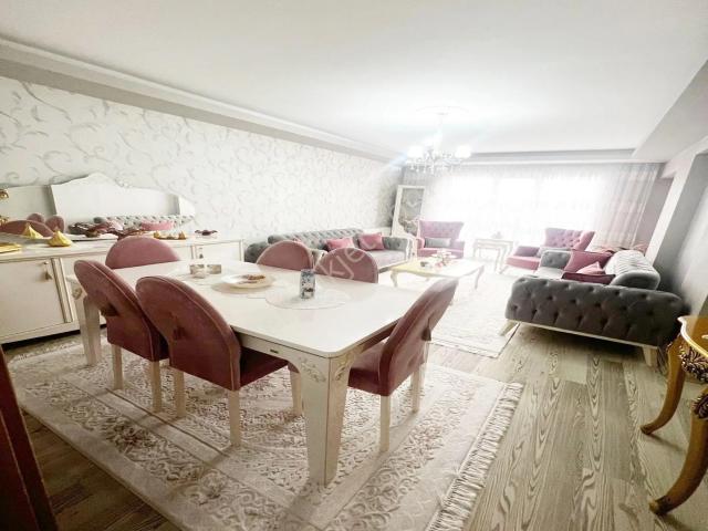 Atapark'ta Ultra Lüx Yapılı Ebeveyn Banyolu 3+1 Daire!