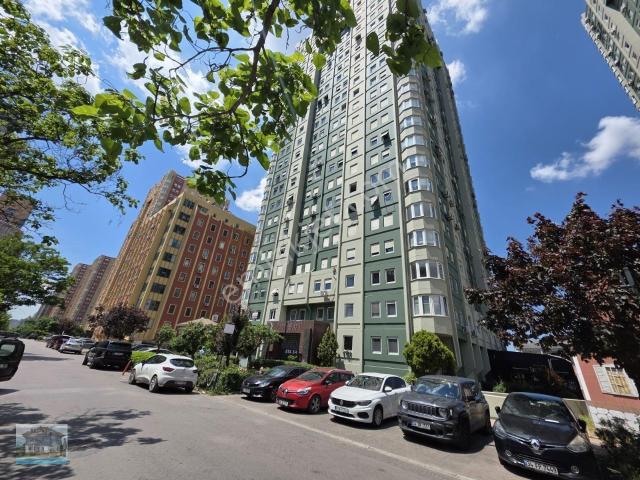 Atasehir Merkezde Satilik 4+1daire