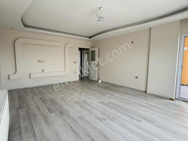 Atc'dan Ptt Evlerinde 3+1 Kiralık Daire
