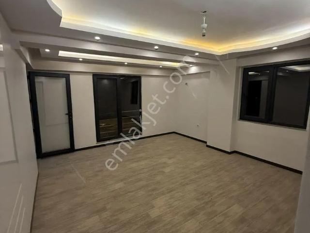 Ateş 20 Offıce’den Çakmakda 3+1 Muhteşem Bir Park Cepheli Kiralık Fırsat Daire…