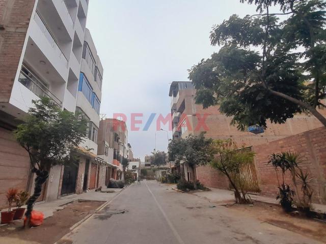 Ate Venta De Bonito Departamento Alameda De La Rivera