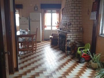 Ateliê T2 em Paul de 190,2 m²