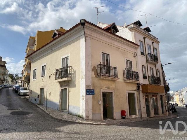 Ateliê T4 em Alcobaça e Vestiaria 307m² Alcobaça