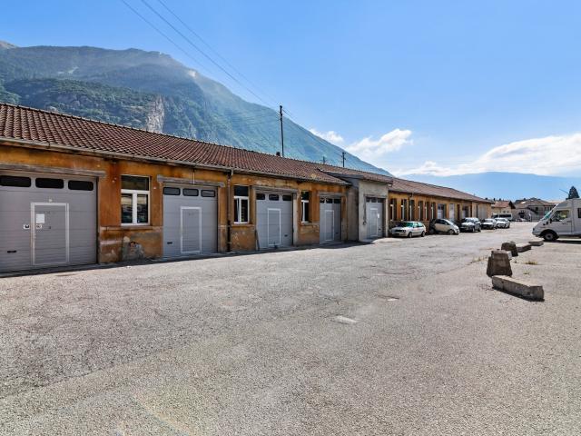 Atelier for rent in Vernayaz 135 m² | dreamo. Ch