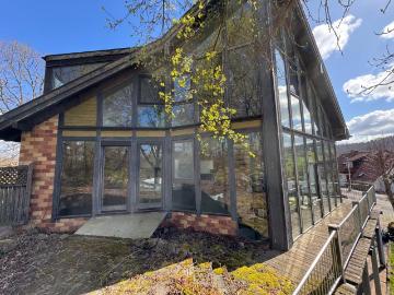 Atelier Wohnung in loftartiger Bauweise mit Terrasse 105 m2