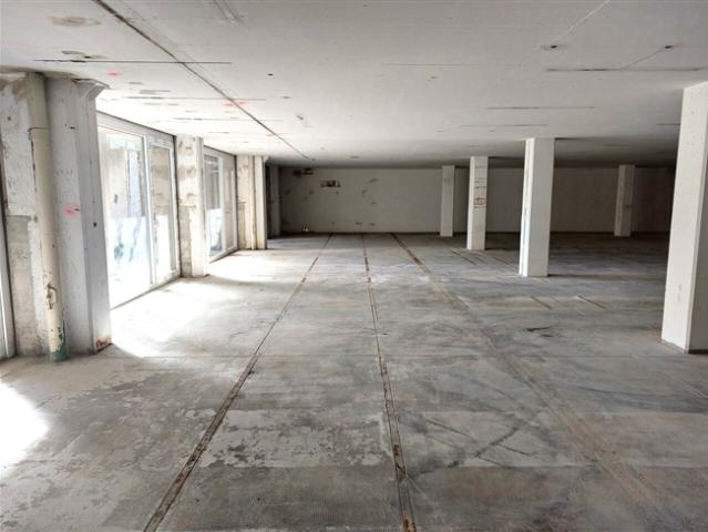 Atelier/Büro 150 m2 auf Mass – Nähe Annehmlichkeiten und Transport
