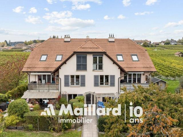 Atemberaubende 4.5 Zimmer Wohnung in Etoy mit Seeblick