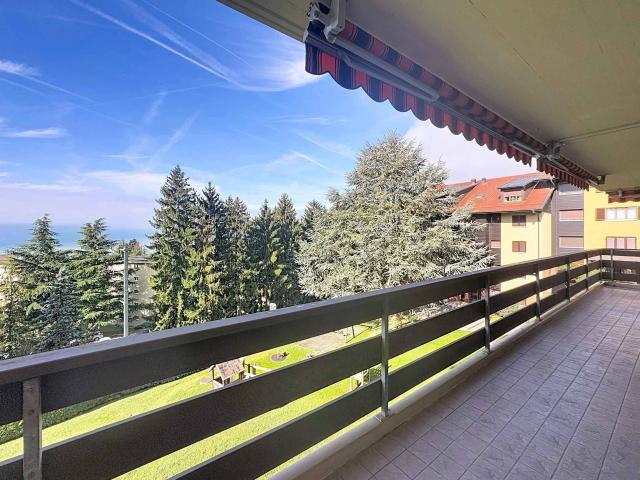 Atemberaubende 5.5 Zimmerwohnung 133 m2 wunderschön renoviert mit grossem Balkon