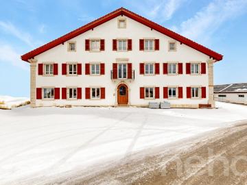 Atemberaubende 3,5p Wohnung in Südwestlage in historischem Gebäude