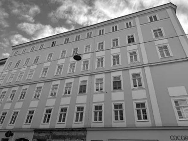 Atemberaubende AltbauWohnung Erstbezug