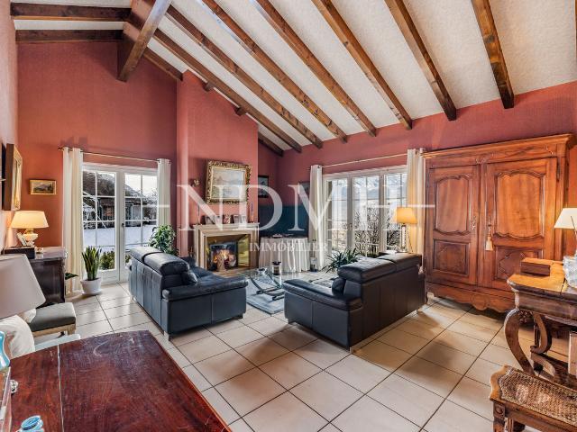 Wunderschöne Familienvilla mit Panoramablick