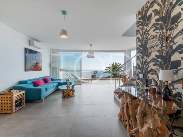 Atemberaubende Villa mit Panoramablick auf das Meer und separatem Studio in Los Menores, Adeje