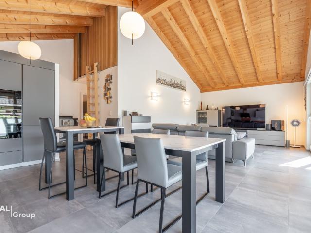 Atemberaubendes Penthouse mit 3,5 Zimmern in Fully – Charme, Licht und Lebensqualität