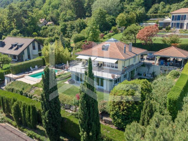 Atemberaubendes zeitgenössisches Anwesen mit Panoramablick