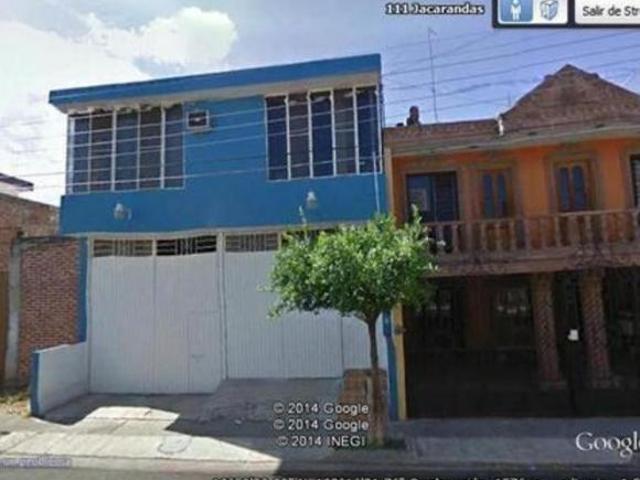 ATENCIÓN COMERCIANTES SE VENDE CASA CON BODEGA EN LAS FUENTES, ZAMORA, MICH