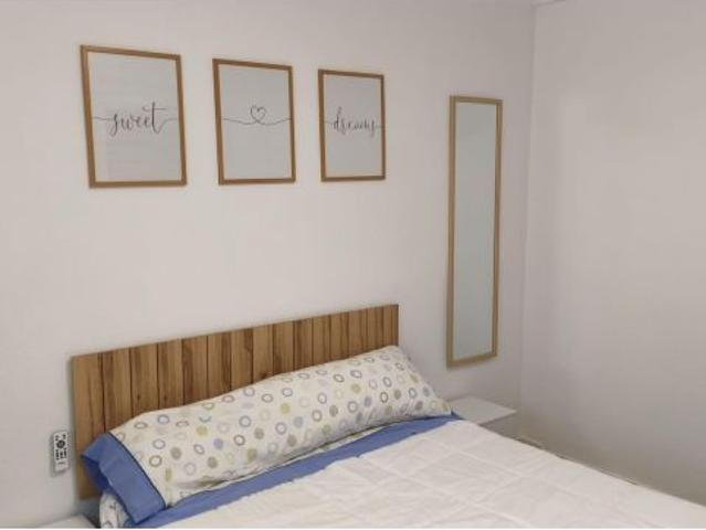ATENCION ESTUDIANTES!, Amplia vivienda de 4 dormitorios junto a la Facultad de Derecho y Ciencia