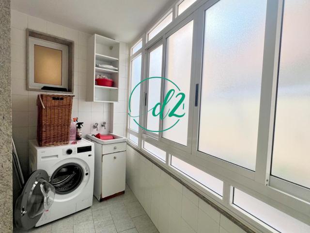ATENCION ESTUDIANTES! EXCLUSIVA VIVIENDA DE MÁS DE 130 m2 EN PLENO CENTRO DE OURENSE. REF1466